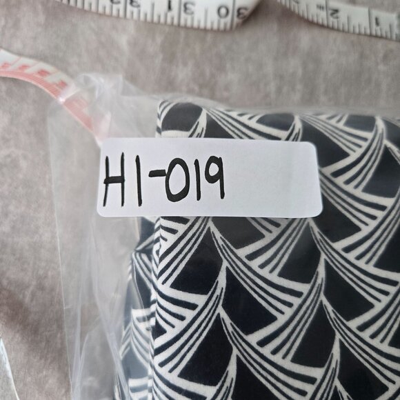 Anthropologie Maeve Flare Cropped Dress Pants Small Black White Printed Trouser - Picture 12 of 12